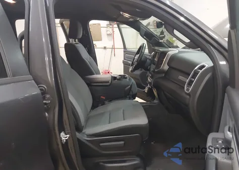 2022 Ram 1500 Big Horn 4X4 5'7 Box z USA, uszkodzony, nr VIN 1C6RRFFG2NN410725